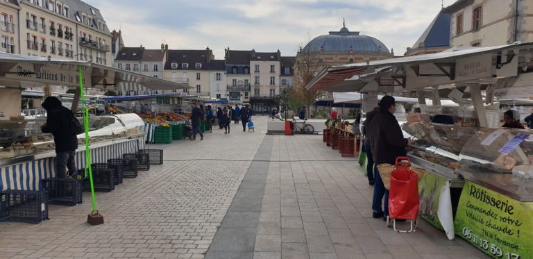 Le marché de Fontainebleau ferme…